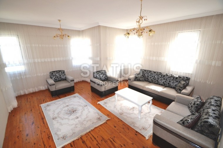 Недорогая квартира 3+1 с мебелью в Махмутларе, 160 м2 фото 1