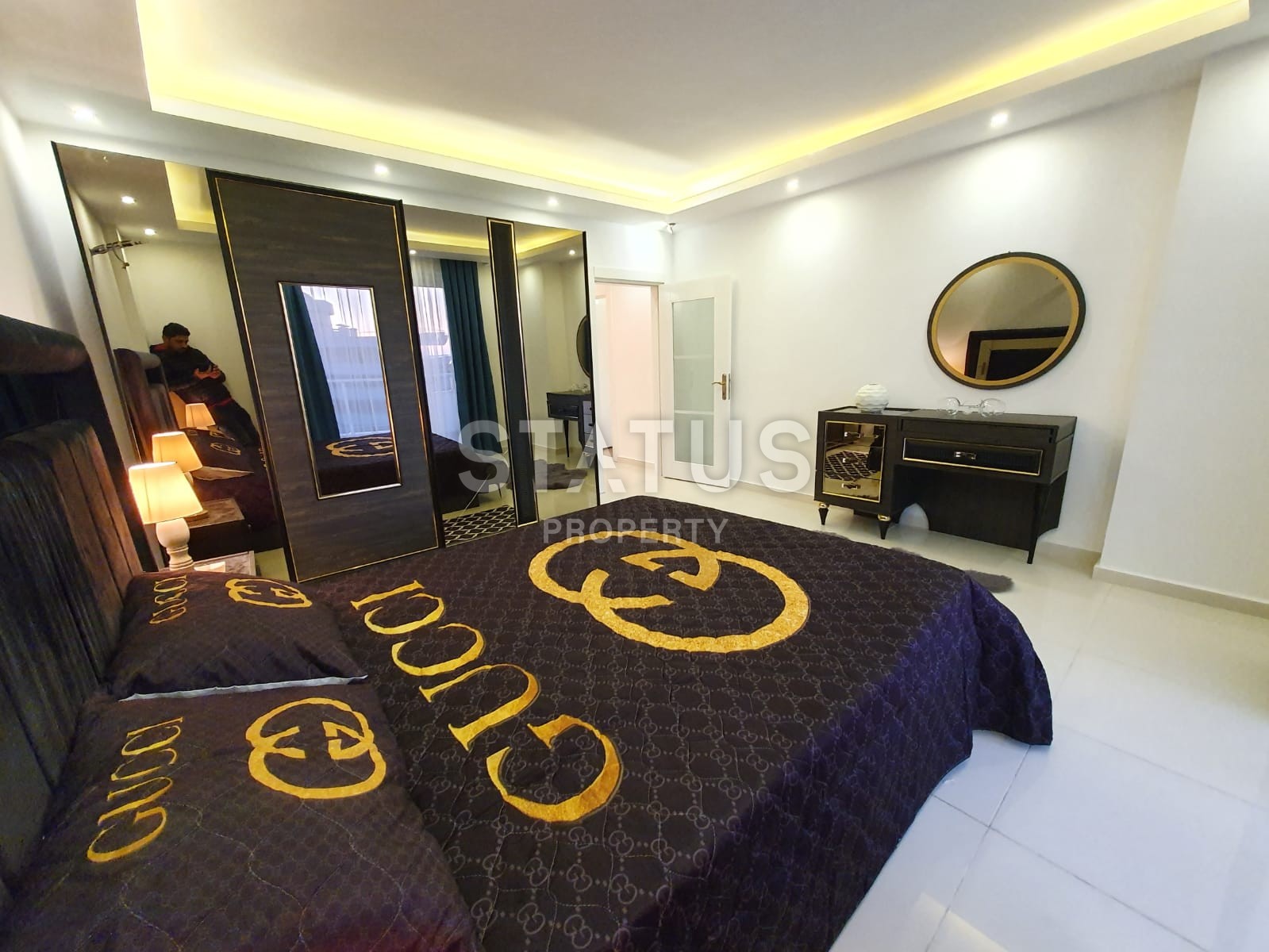 Шикарная квартира в комплексе с крытым бассейном по супер цене! 130 кв.м. фото 9