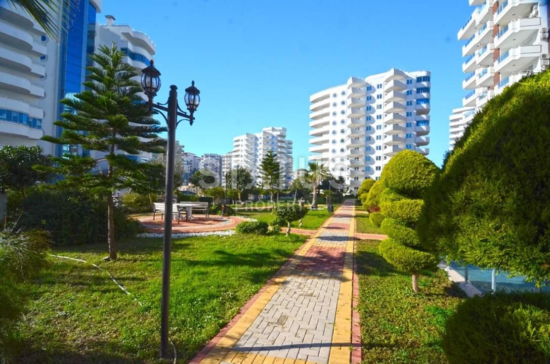 Шикарная квартира в комплексе с крытым бассейном по супер цене! 130 кв.м. фото 15