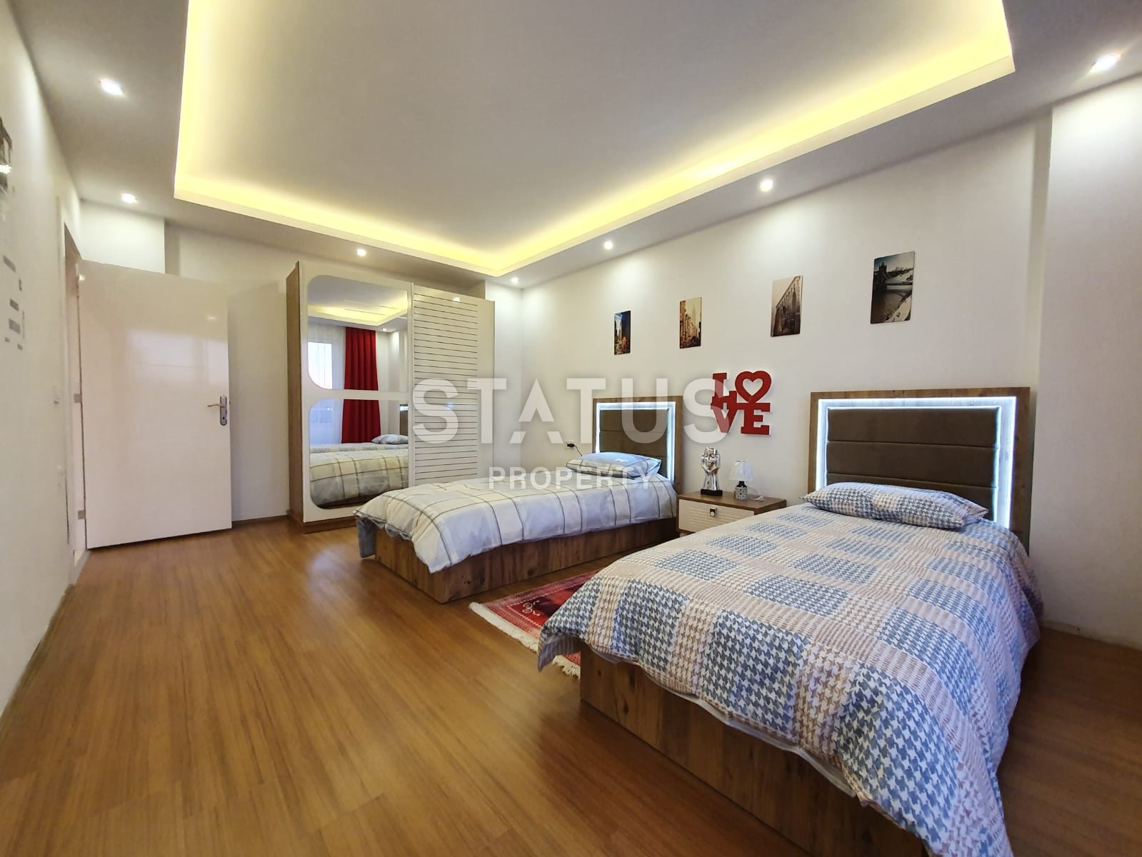 Шикарная квартира в комплексе с крытым бассейном по супер цене! 130 кв.м. фото 17