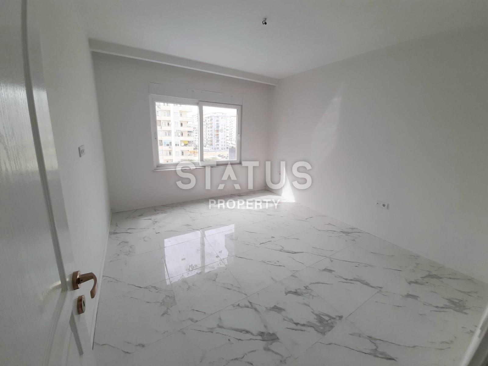 Отличная квартира в уютном комплексе в 400 метрах от моря! 70 кв.м. фото 3