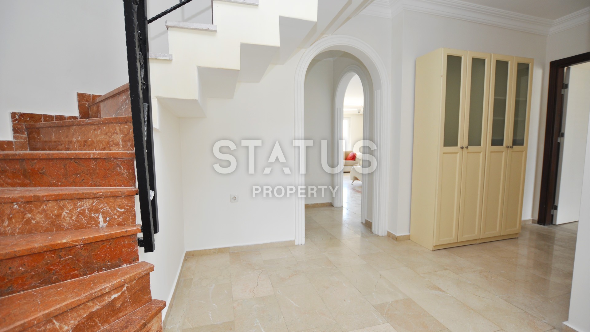 Двухуровневые апартаменты на первой береговой линии в районе Махмутлар фото 12