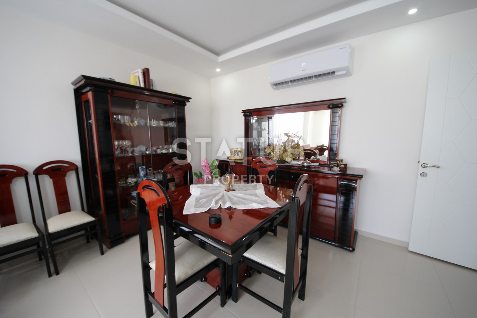 Большая четырехкомнатная квартира для большой семьи на берегу Средиземного моря! фото 3