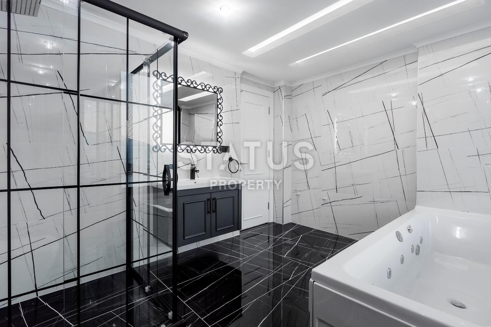 Brand new 5+2 villa with great views in Kargicak area, 300 m2 фото 8