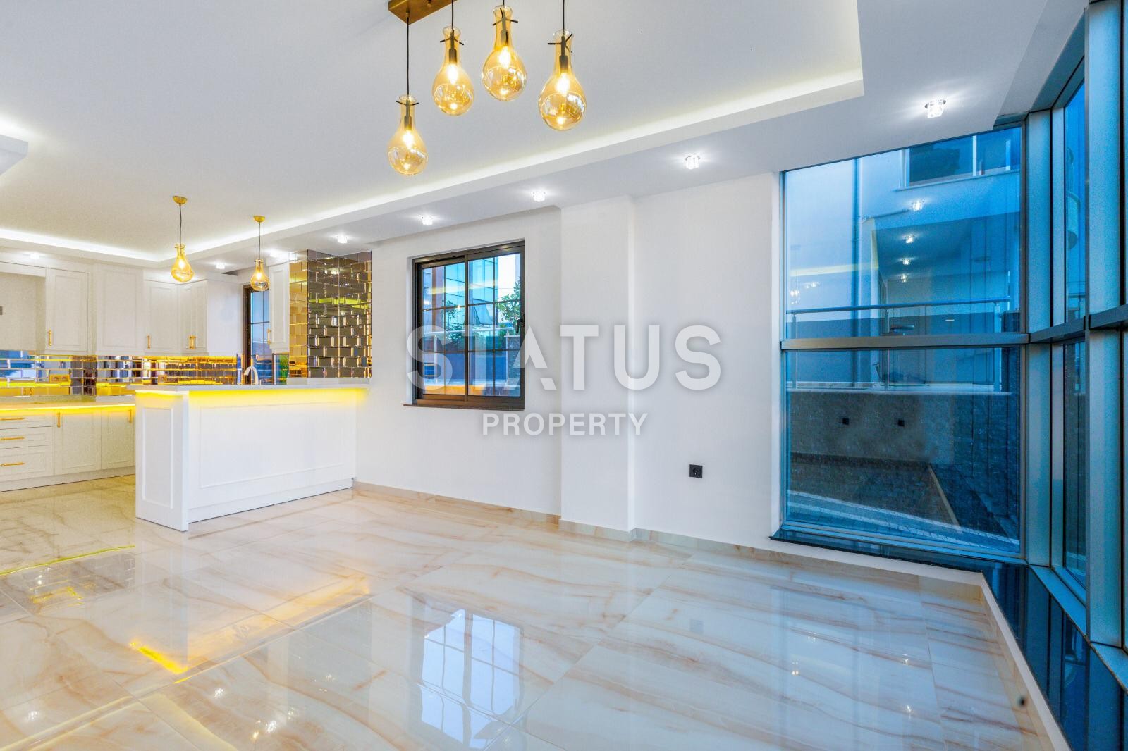 Brand new 5+2 villa with great views in Kargicak area, 300 m2 фото 19