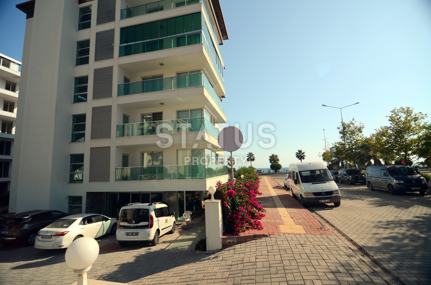 Трехкомнатные апартаменты на первой линии в районе Кестель , 120 м2 фото 3