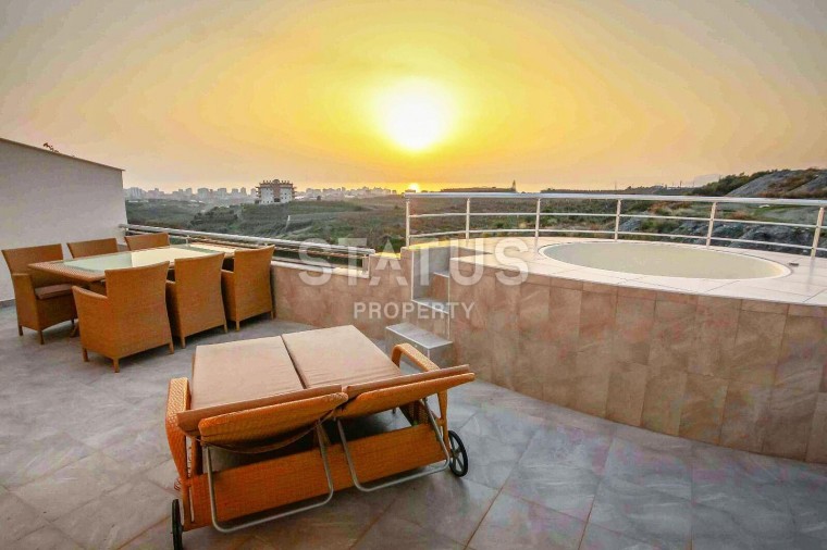 Мечтаете встречать рассветы и закаты в своем доме? Эти апартаменты для Вас! фото 1