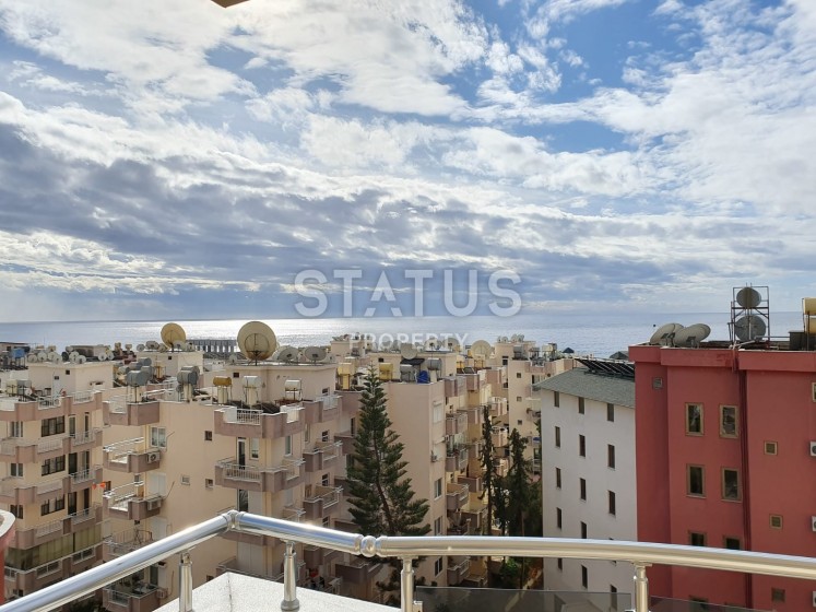 Трехкомнатная квартира с видом на море в 5 – ти минутах ходьбы до моря фото 1