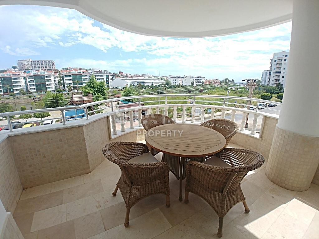 Трехкомнатная квартира с видом на реку Дим чай в Тосмуре, фото 13