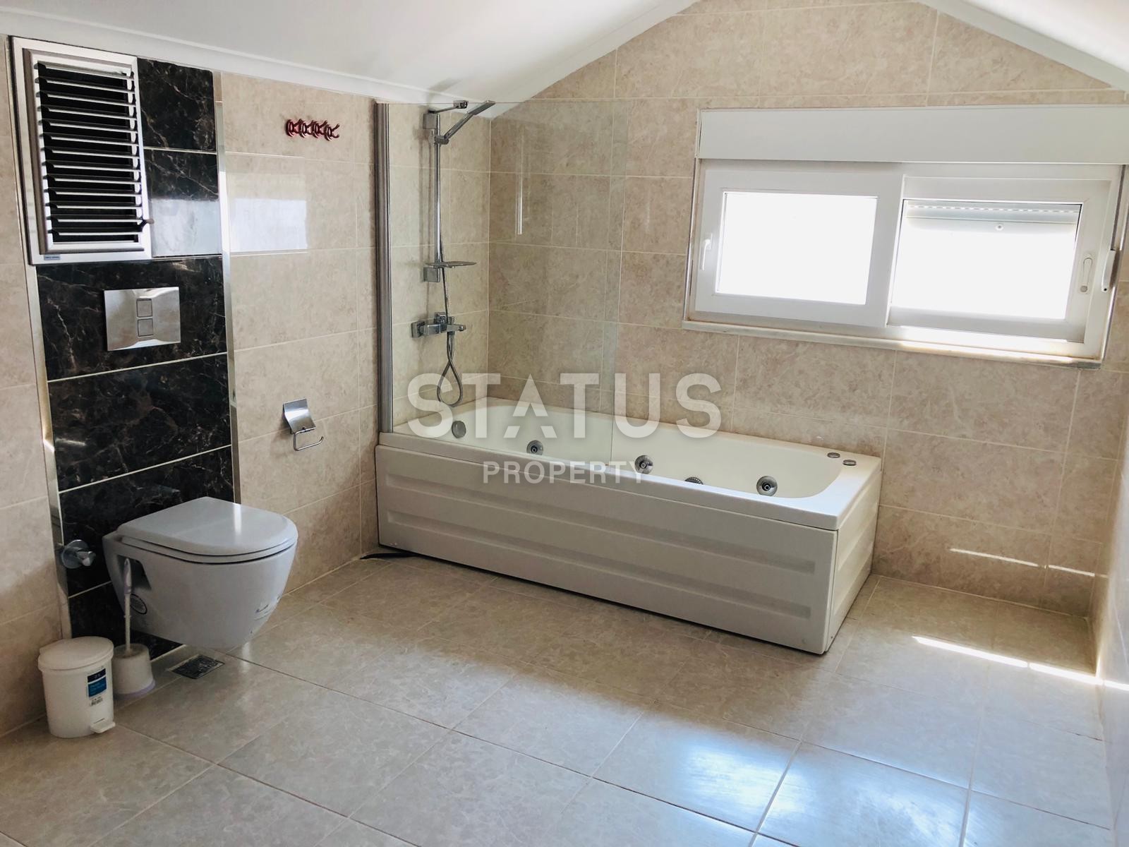 Penthouse 3+1 with sea view in Kargicak area, 180 m2 фото 18