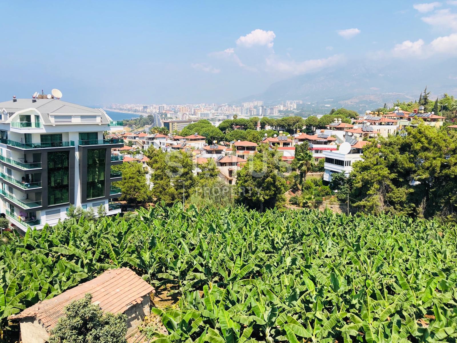 Penthouse 3+1 with sea view in Kargicak area, 180 m2 фото 24