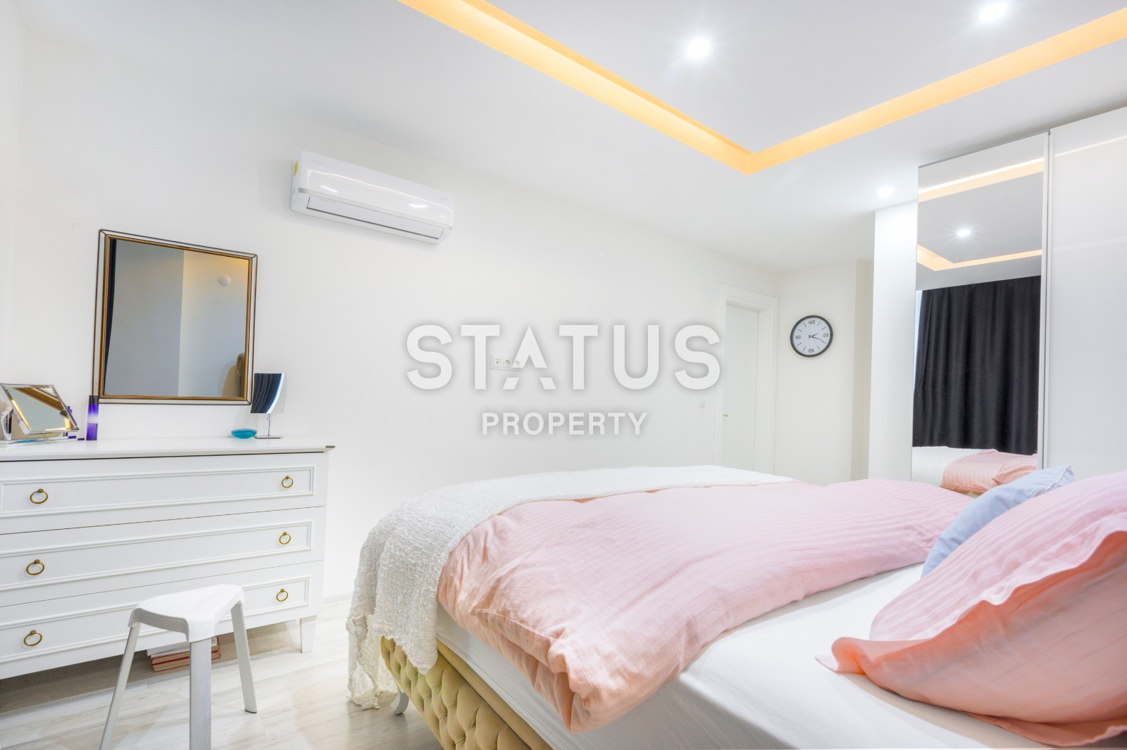 Apartment on the first line in Kargicak with a sea view with furniture and appliances! Super price! фото 4