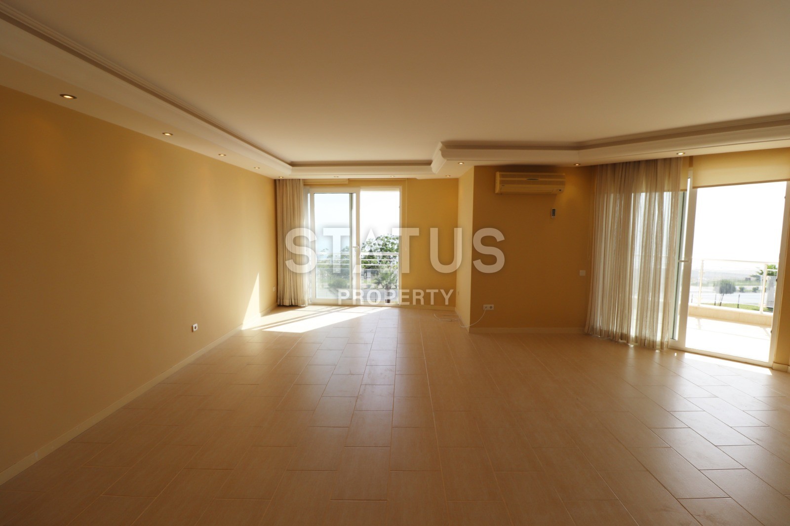 Квартира с прямым видом на море в комплексе на первой линии в Махмутларе фото 4