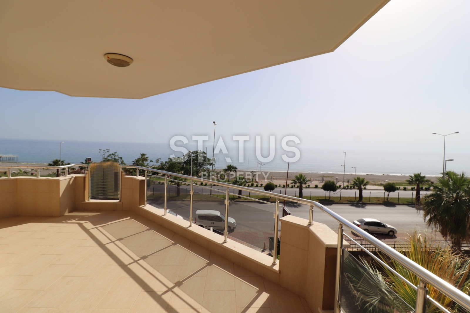 Квартира с прямым видом на море в комплексе на первой линии в Махмутларе фото 15