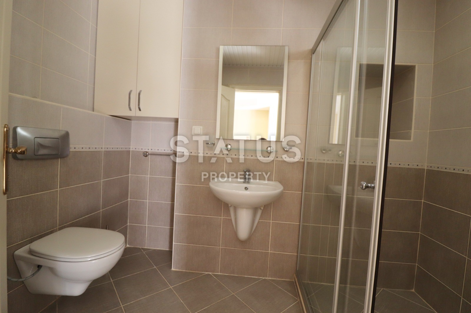 Квартира с прямым видом на море в комплексе на первой линии в Махмутларе фото 22