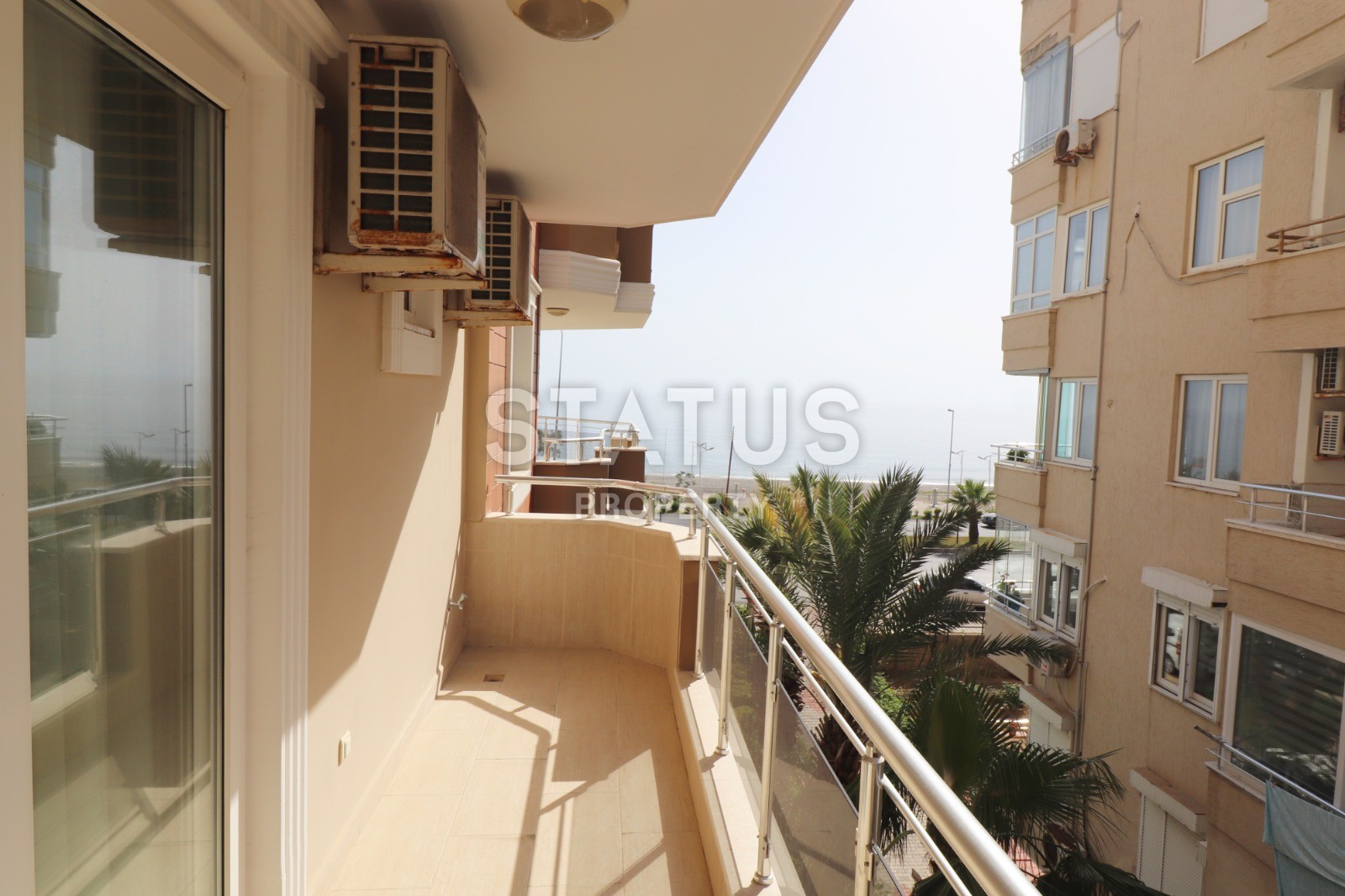 Квартира с прямым видом на море в комплексе на первой линии в Махмутларе фото 25