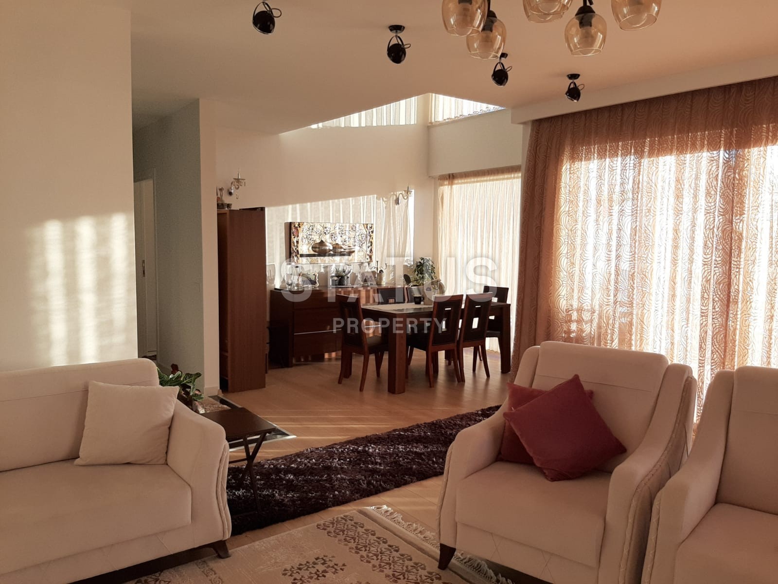 Отдельная вилла с бассейном в районе Оба 300 кв.м. фото 24