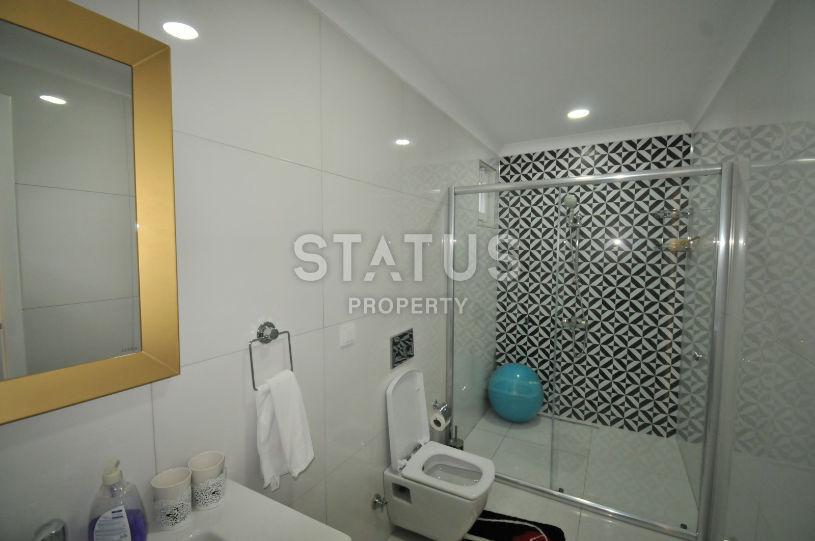 Отдельная вилла с бассейном в районе Оба 300 кв.м. фото 25