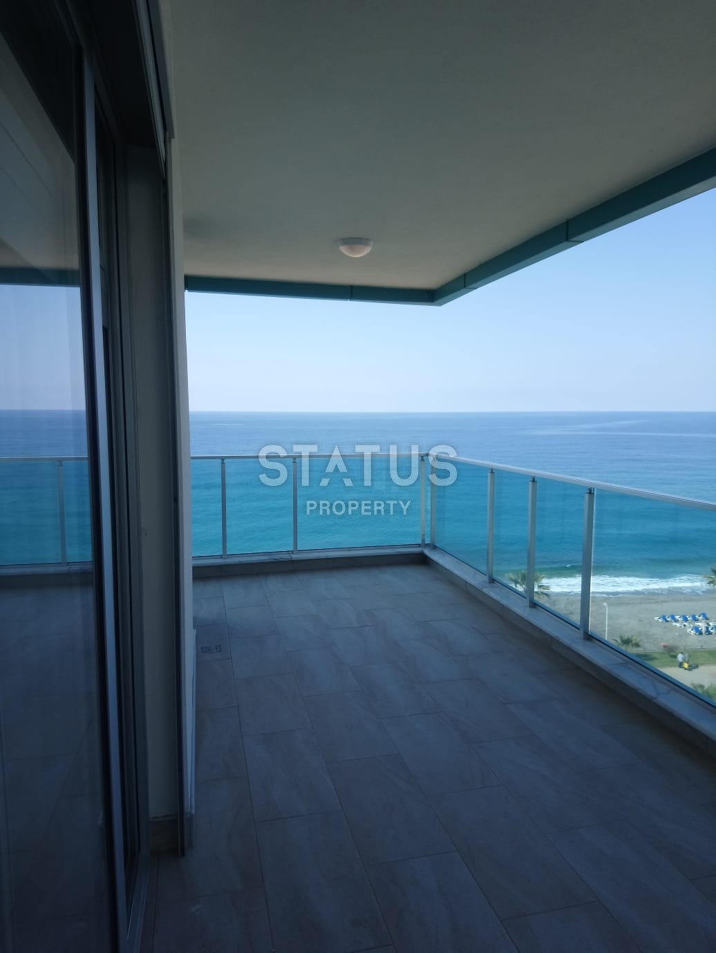 Шикарные трехкомнатные апартаменты на первой береговой линии в районе Махмутлар фото 23