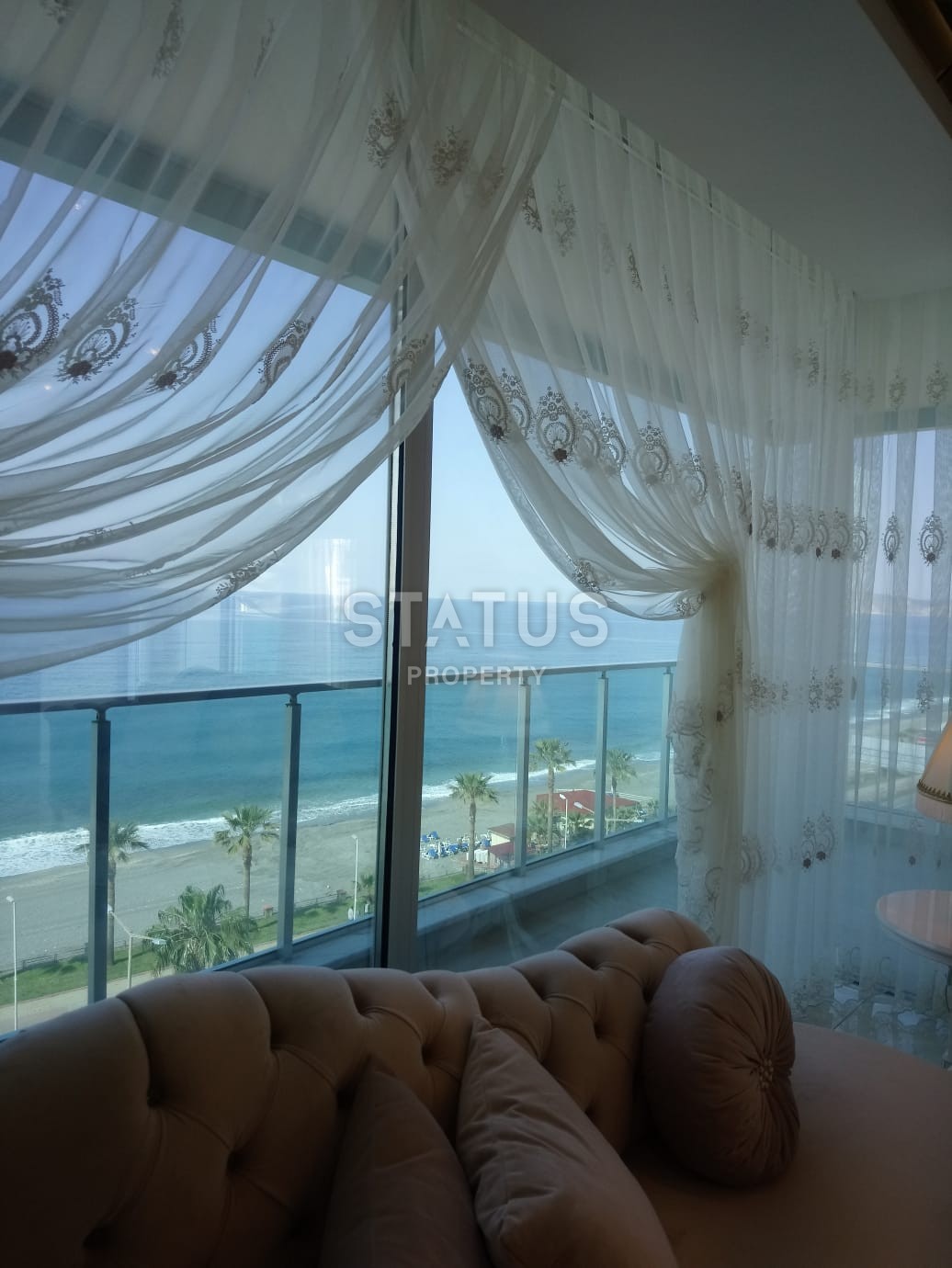 Шикарные трехкомнатные апартаменты на первой береговой линии в районе Махмутлар фото 27