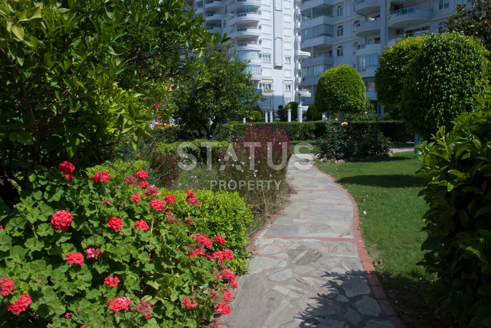 Трехкомнатные апартаменты с мебелью в районе Джикджилли фото 15