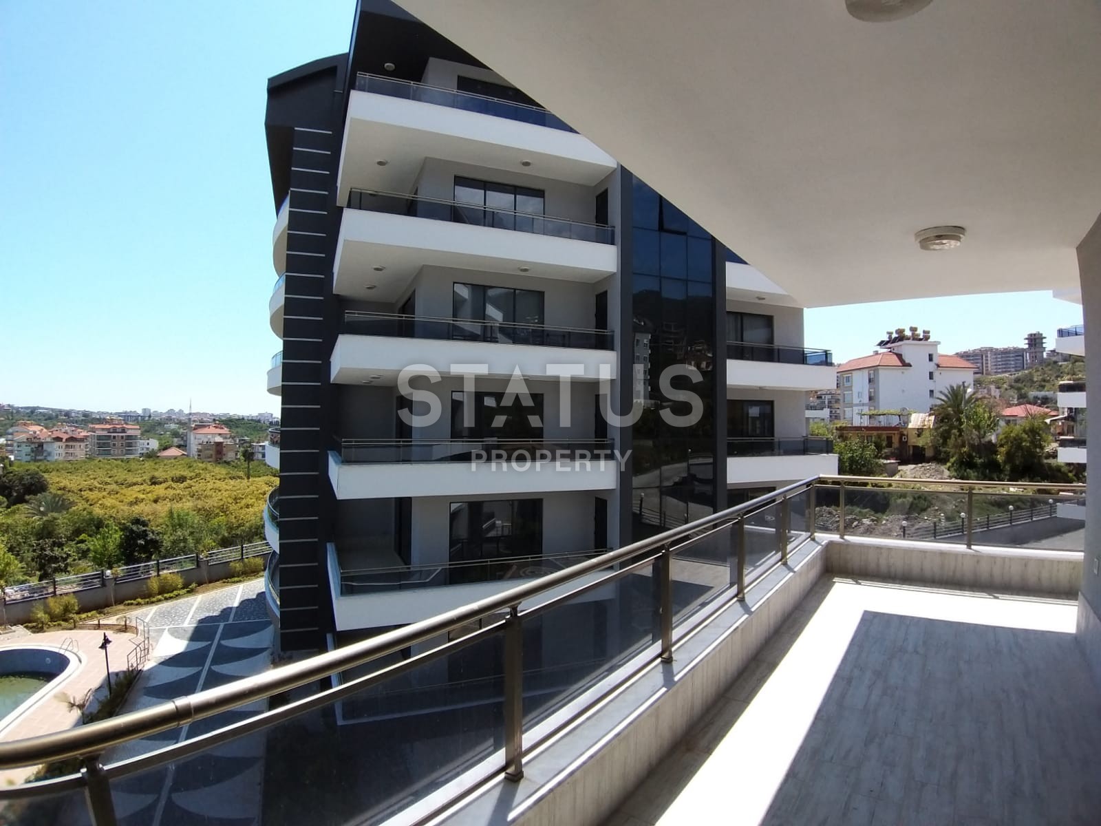 Прекрасные новые четырехкомнатные апартаменты в окружении зелени и гор в центральной части города, район Оба фото 3