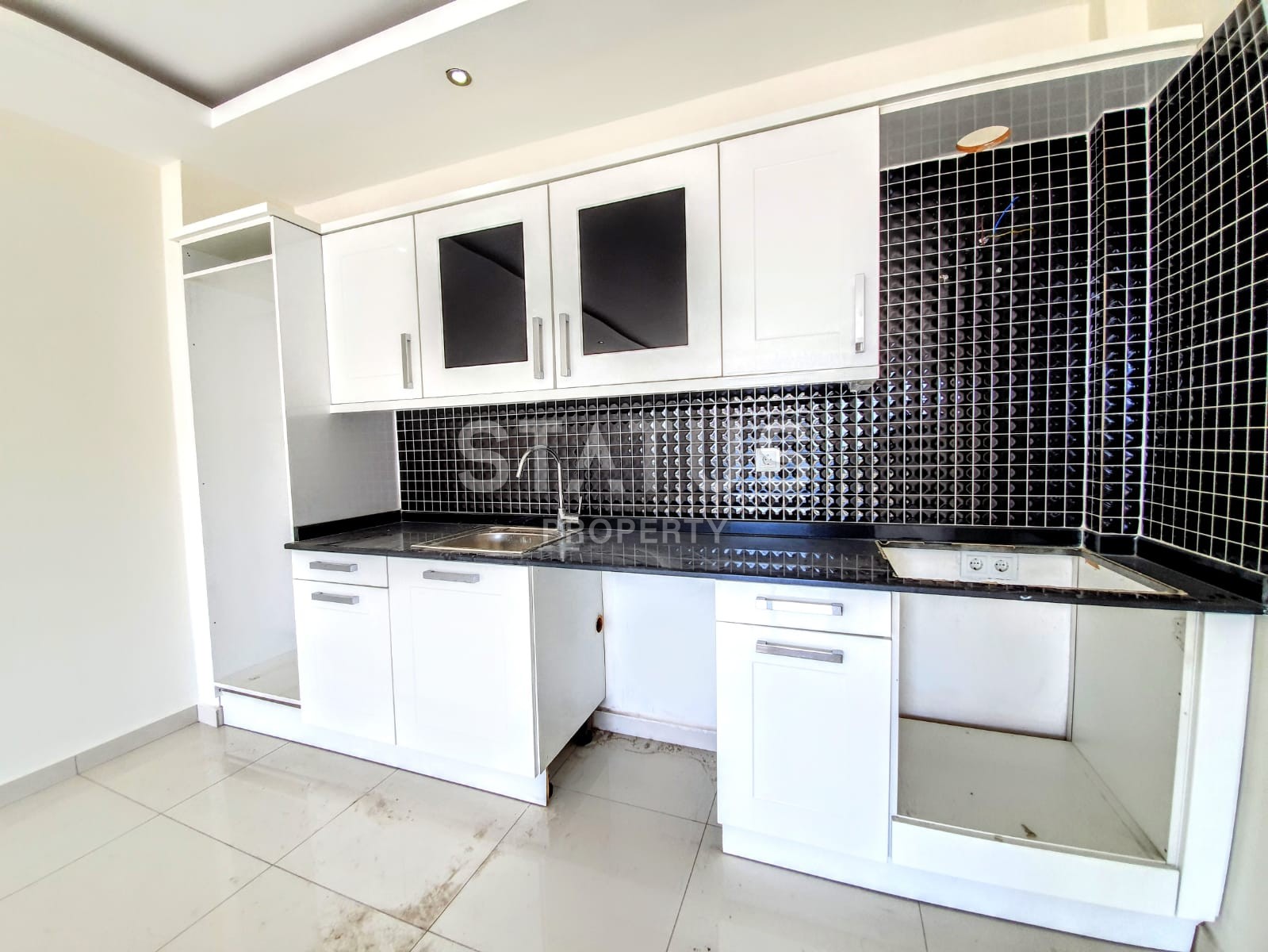 Двухкомнатная квартира в отличном комплексе в Кестеле, 70 м2 фото 16