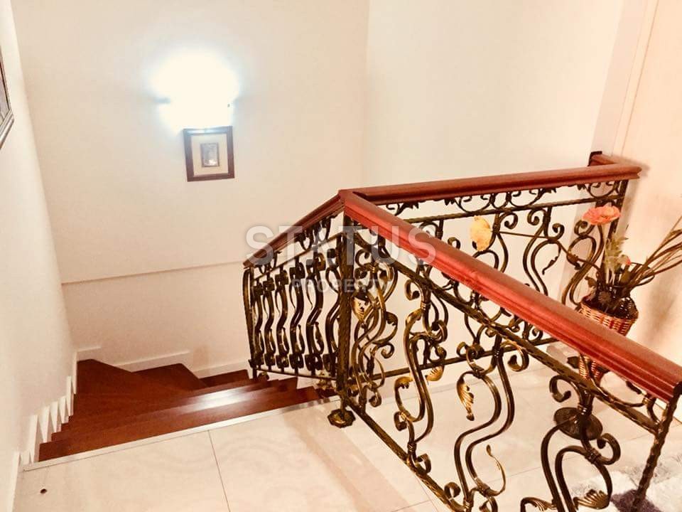 Большая квартиры 5+1 в центре Аланья, 300 м2 фото 28