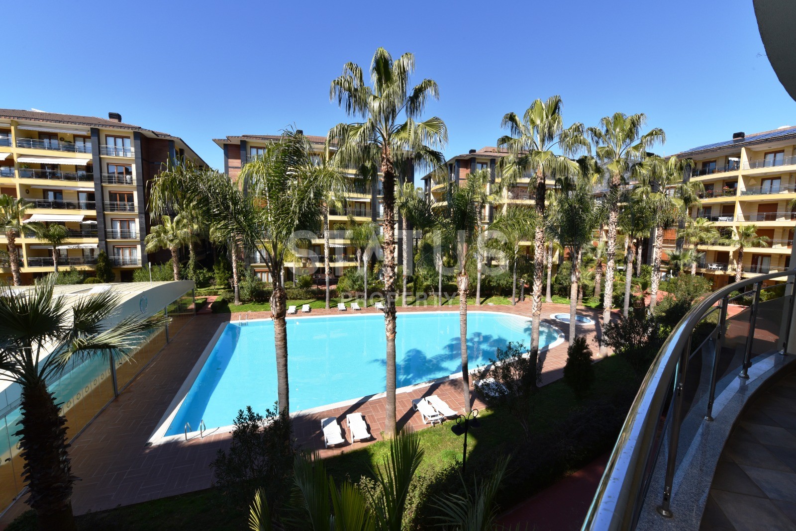 Apartments in a complex with a private beach in the central part of Alanya фото 35