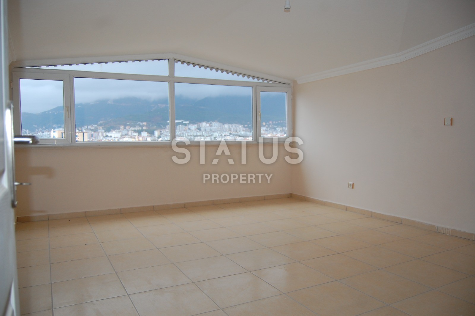 Пентхаус с видом на горы в комплексе с зеленой территорией фото 7