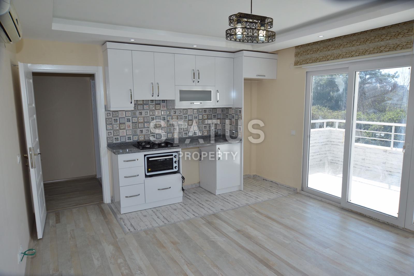 Трехкомнатная квартира с видом на море и горы в Обе фото 7