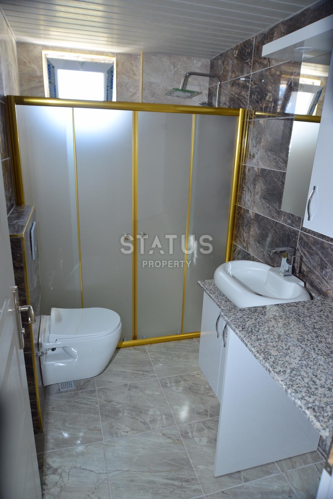 Трехкомнатная квартира с видом на море и горы в Обе фото 20