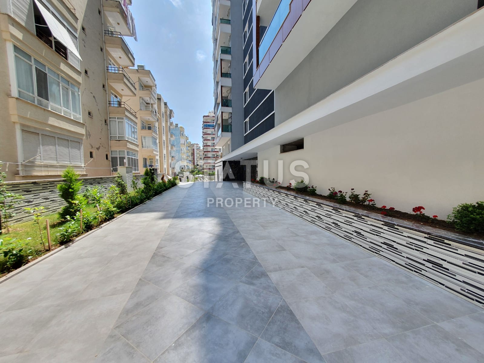 Furnished 1+1 apartment in a new complex. Mahmutlar. фото 6