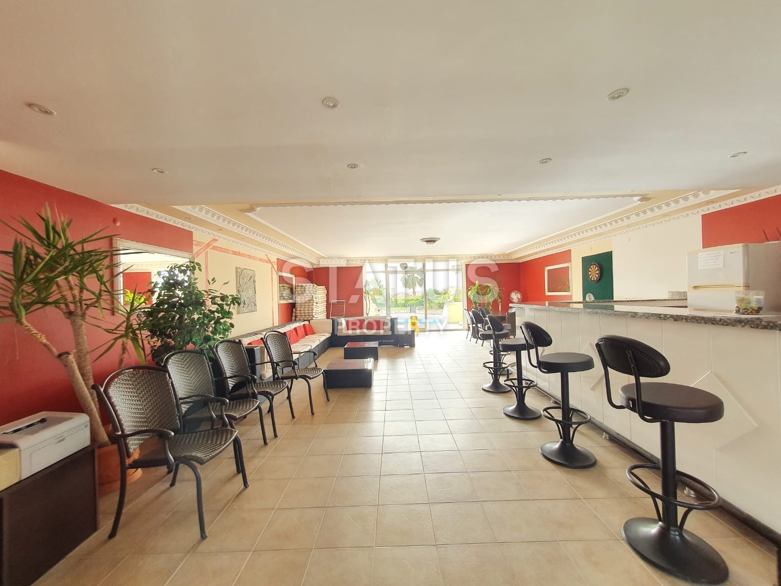 Трехкомнатные апартаменты с мебелью в районе Махмутлар, 145 м2 фото 2