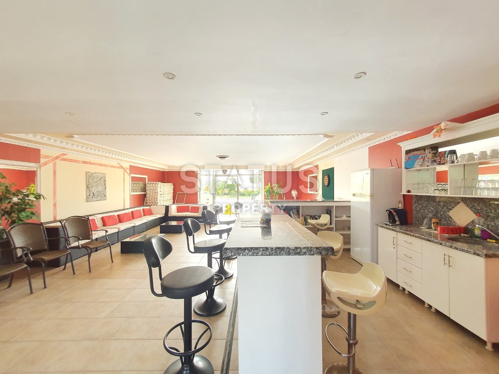 Трехкомнатные апартаменты с мебелью в районе Махмутлар, 145 м2 фото 9