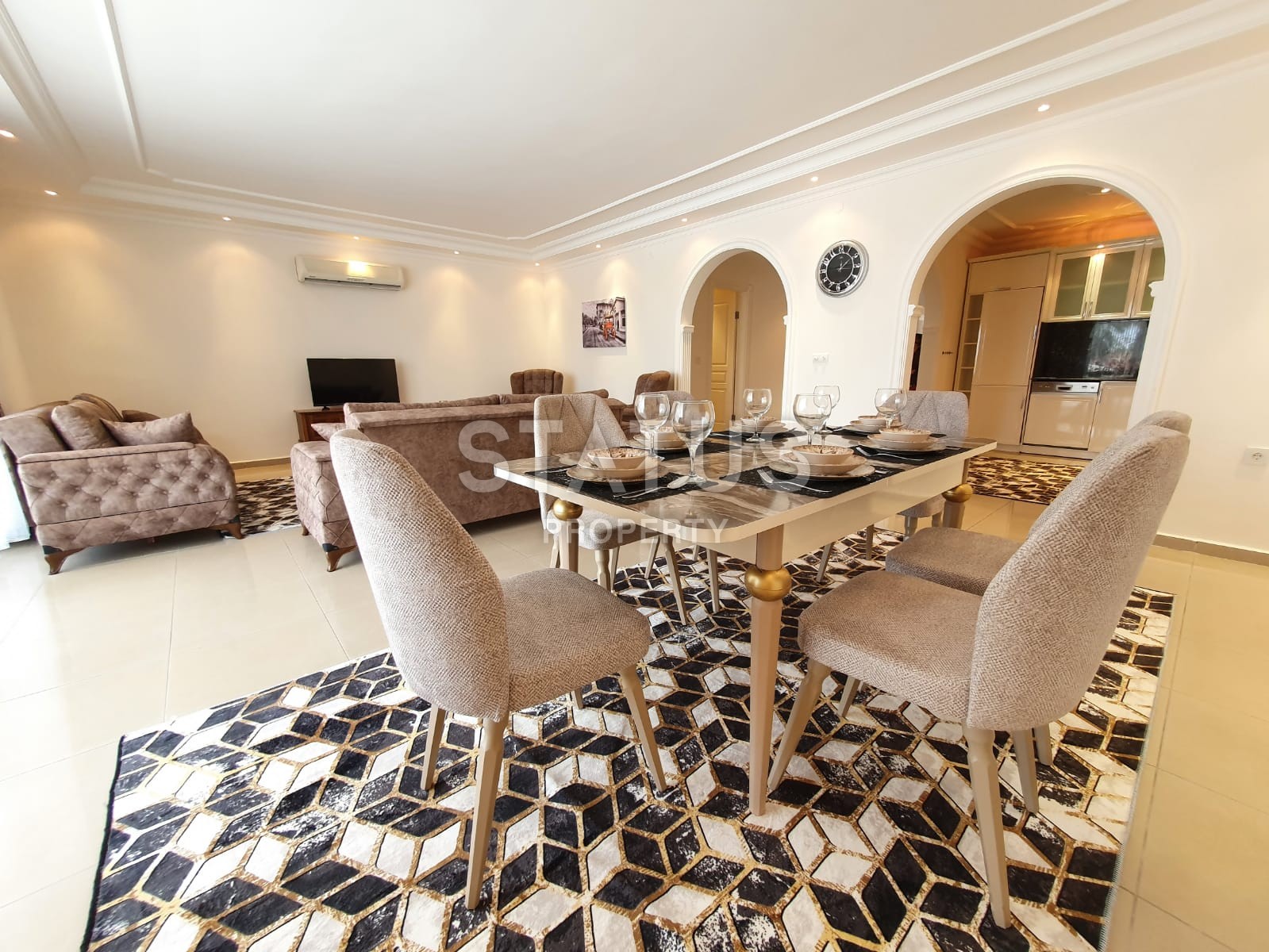 Трехкомнатные апартаменты с мебелью в районе Махмутлар, 145 м2 фото 12