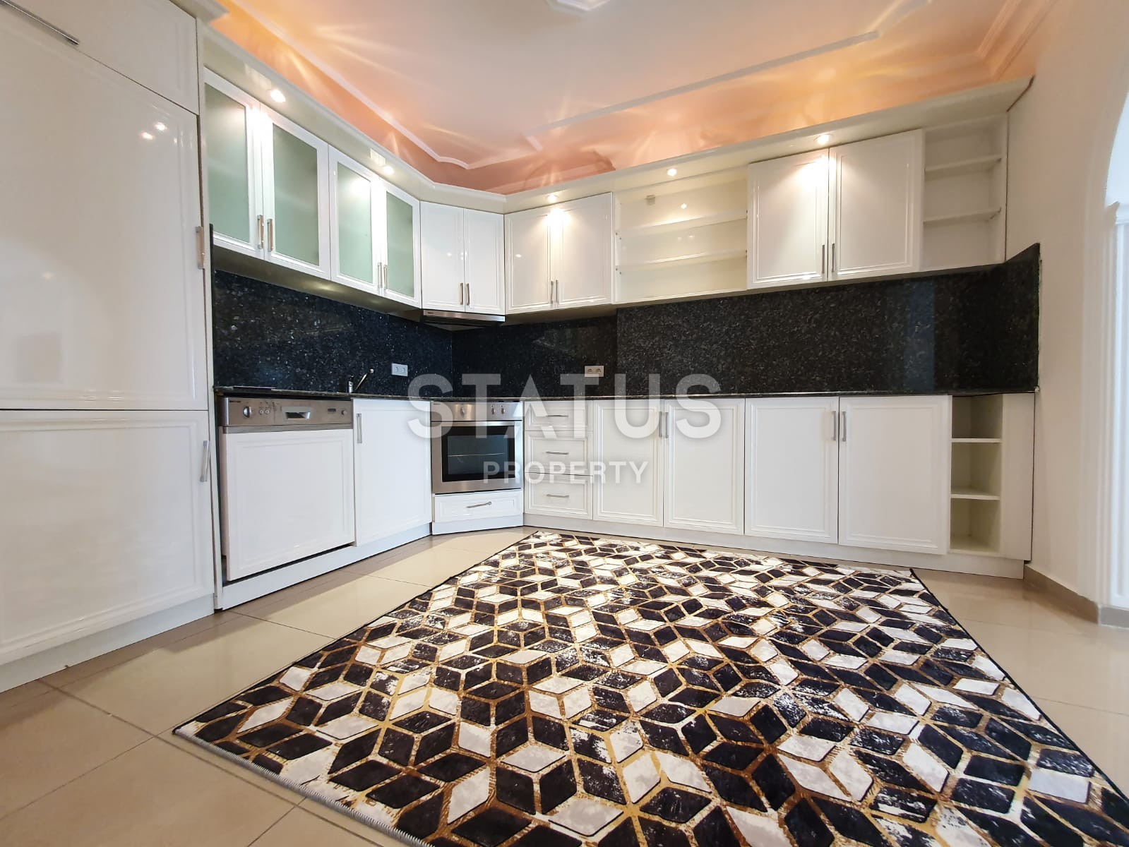 Трехкомнатные апартаменты с мебелью в районе Махмутлар, 145 м2 фото 19