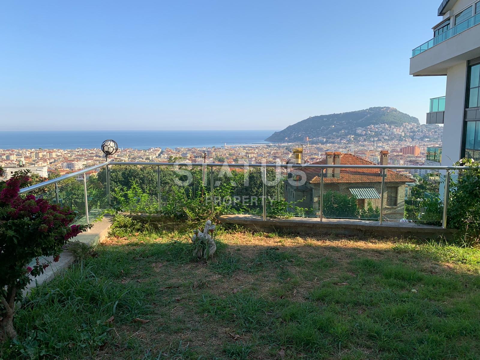 Stunning garden dublex with a gorgeous view of the sea and the fortress of Alanya фото 3