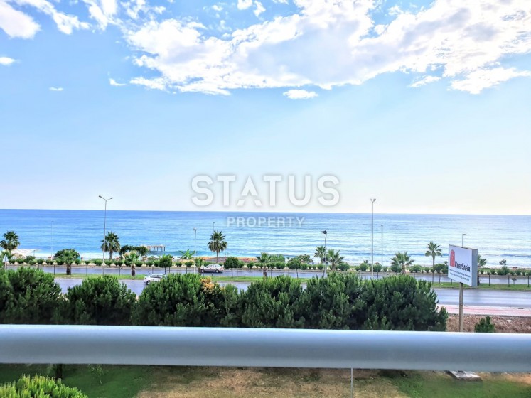 Квартира на первой береговой линии с прямым видом на море в Махмутларе фото 1