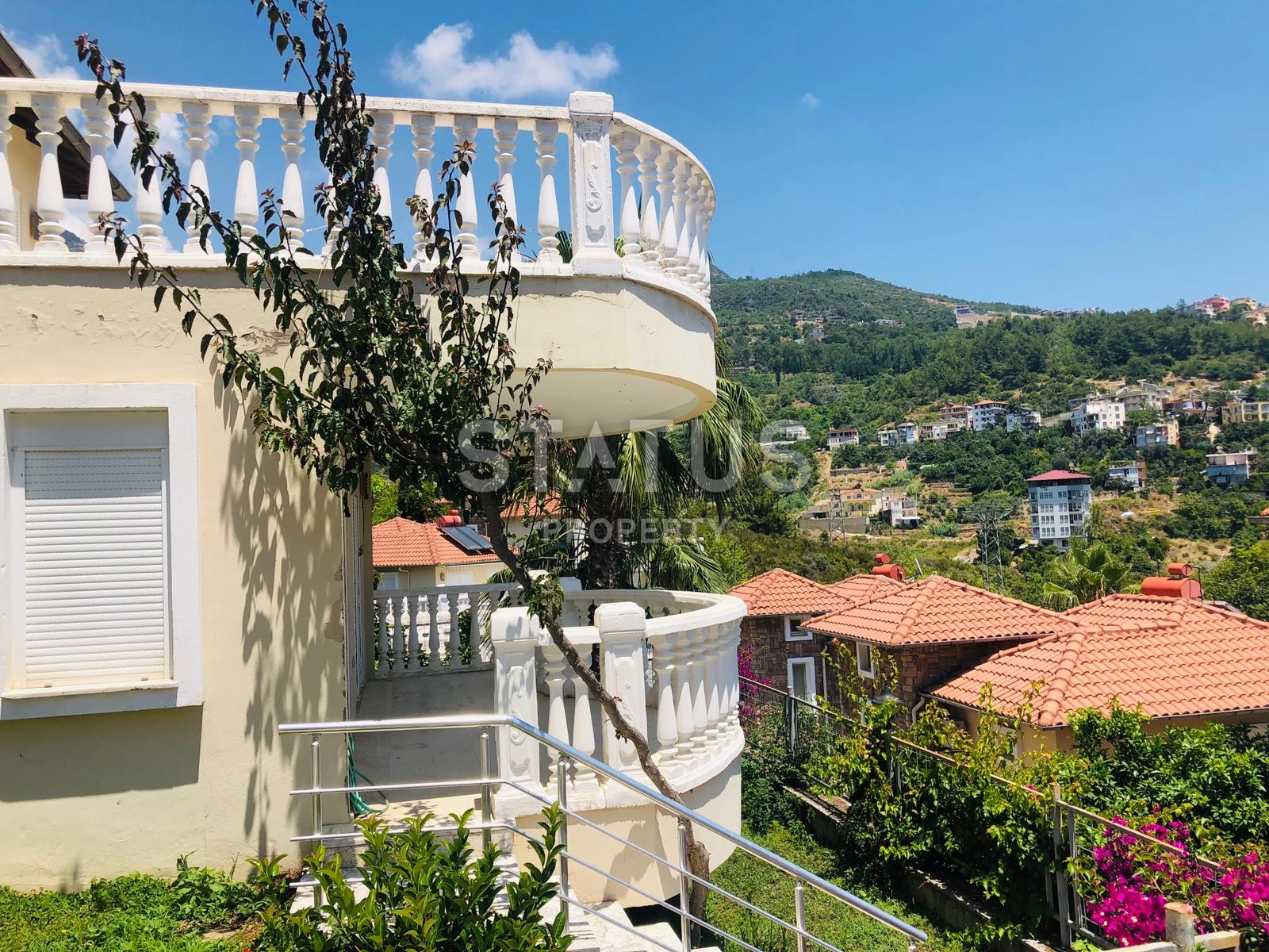 Villa 3+1 with beautiful views in Alanya, 185 sq. m. фото 3