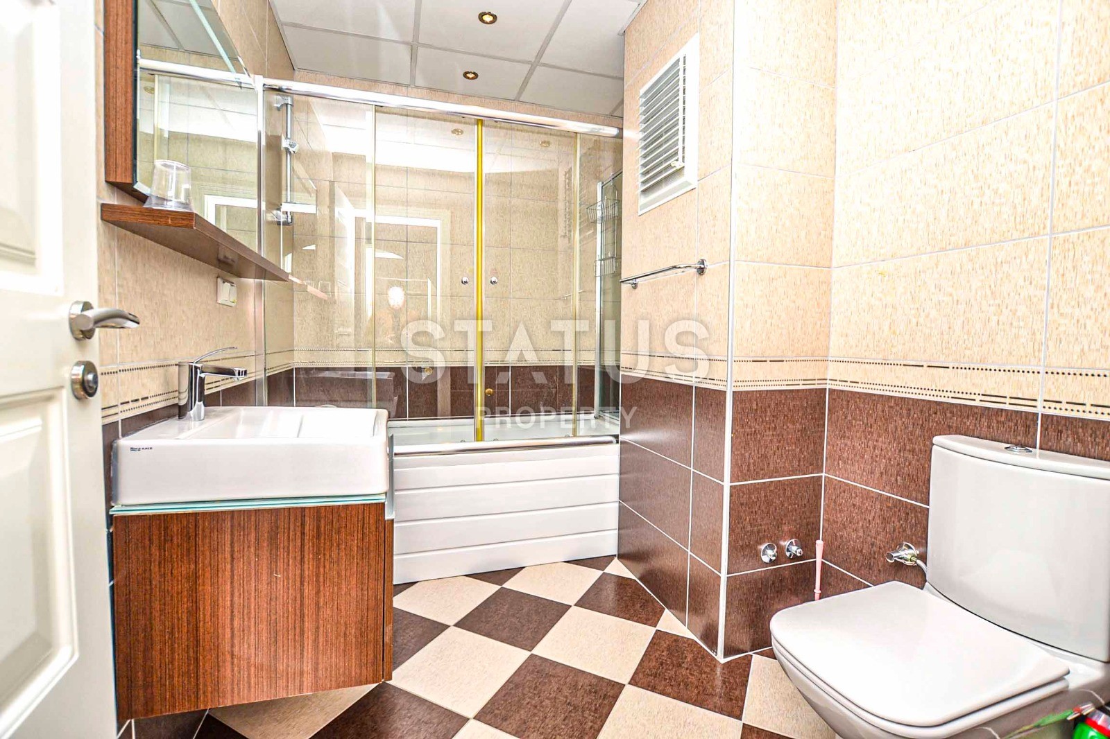 Меблированная вилла 4+1 с личным бассейном и гаражом, 600 м2 фото 19