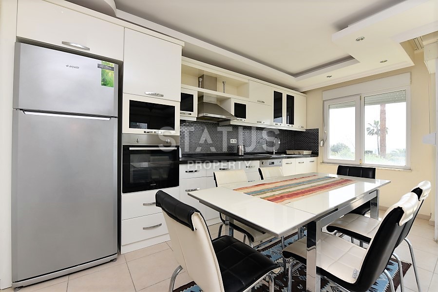 Трёхкомнатная квартира на первой береговой линии в Кестеле, 110 м2 фото 9