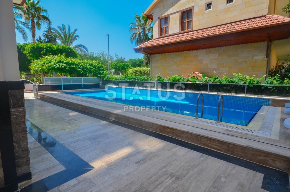 Трехкомнатная квартира в 50 метрах от побережья фото 2