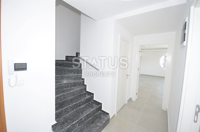 Замечательные двухуровневые апартаменты в нескольких минутах от моря в районе Махмутлар фото 12