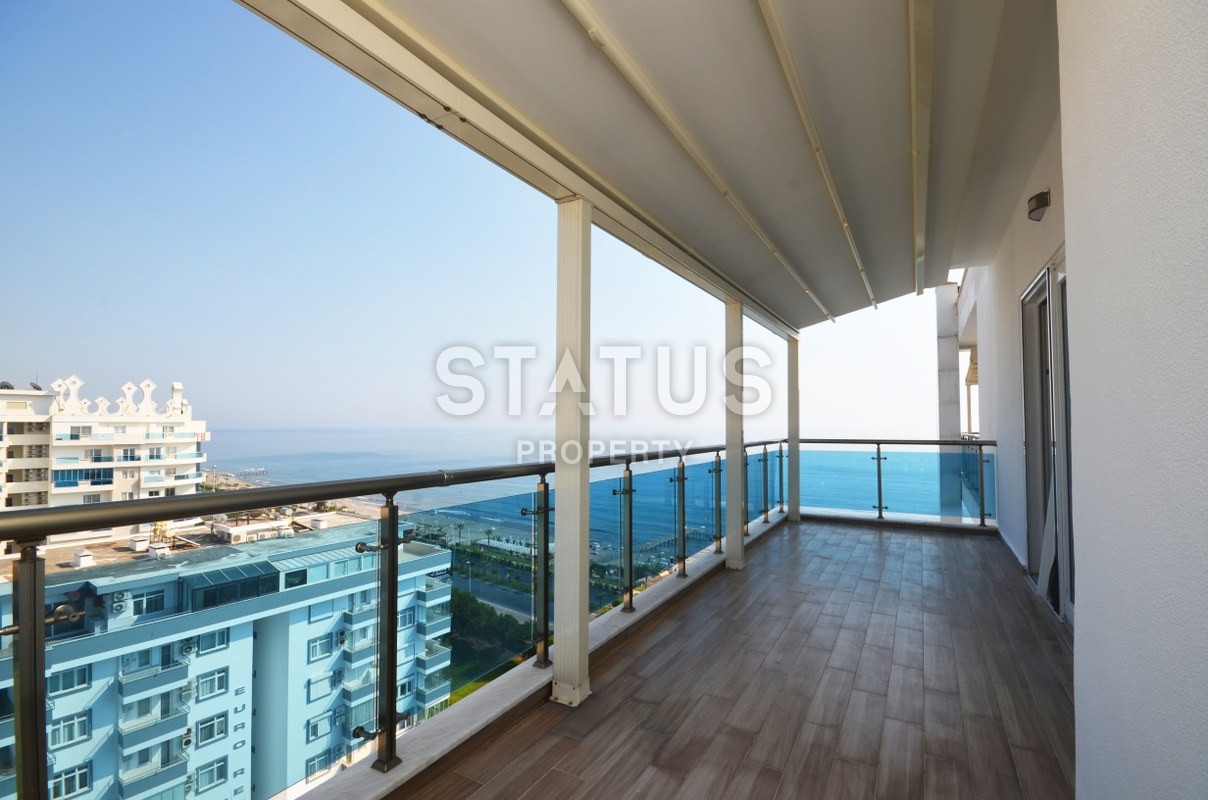 Невероятной красоты пентхаус с прямым видом на море. 210 кв.м. фото 17