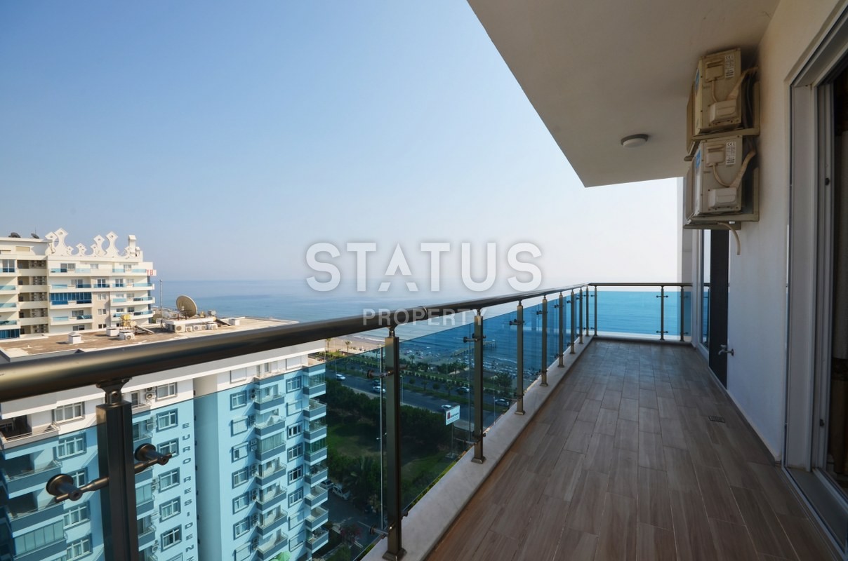 Невероятной красоты пентхаус с прямым видом на море. 210 кв.м. фото 18