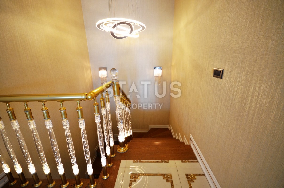 Невероятной красоты пентхаус с прямым видом на море. 210 кв.м. фото 19