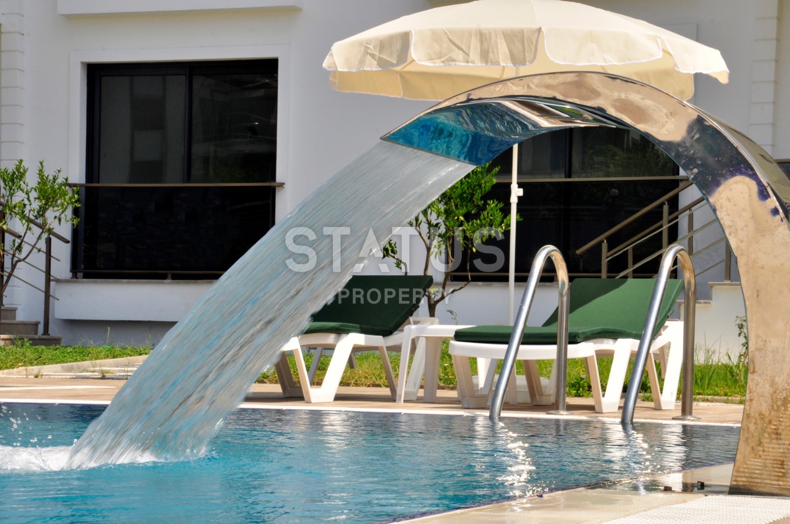 Дуплекс 2+1 с выходом в сад и видом на море фото 3