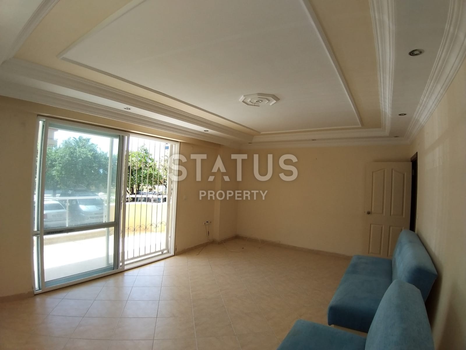 Бюджетная квартира в комплексе с бассейном в районе Махмутлрар. фото 3