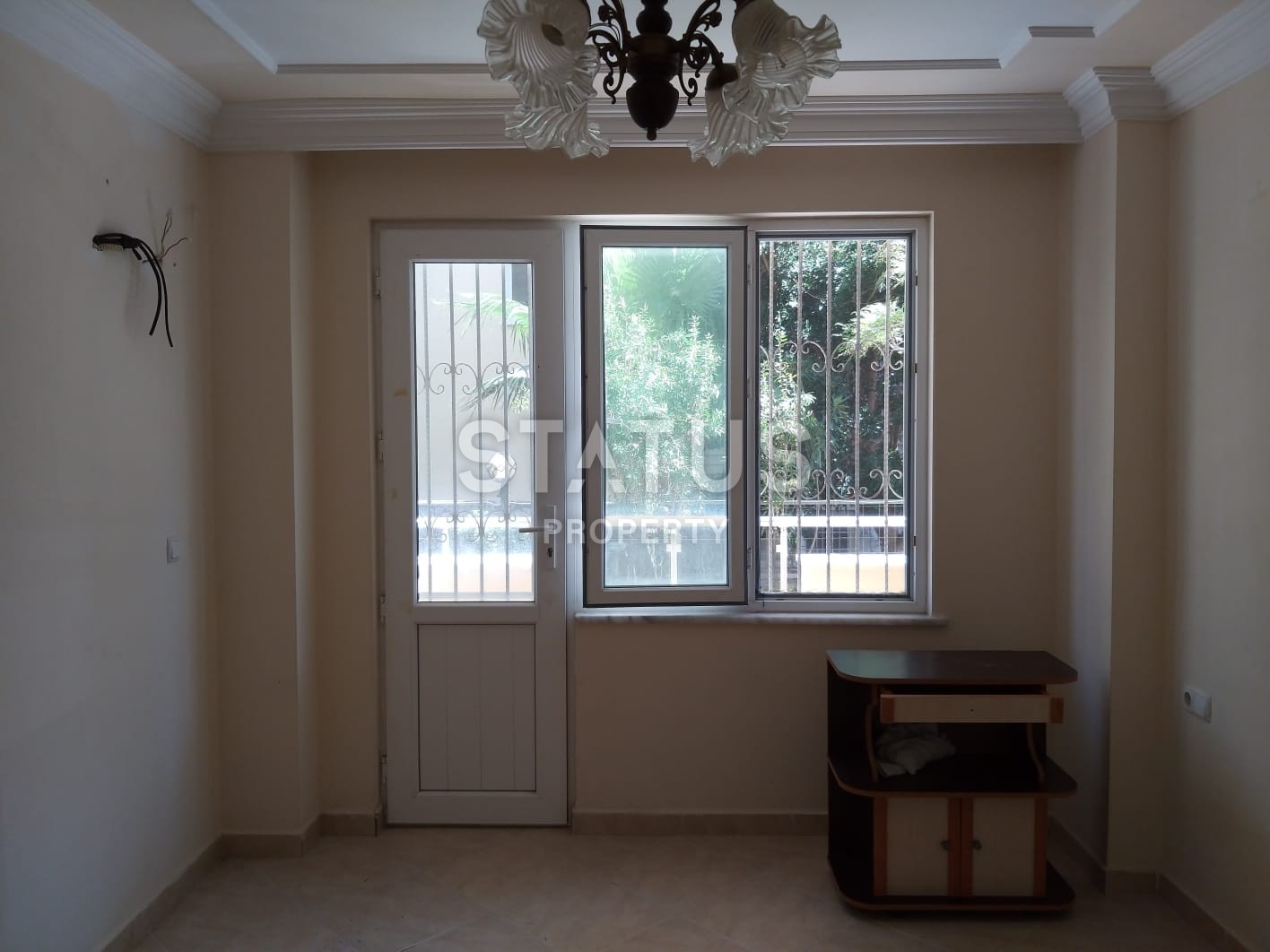 Бюджетная квартира в комплексе с бассейном в районе Махмутлрар. фото 5